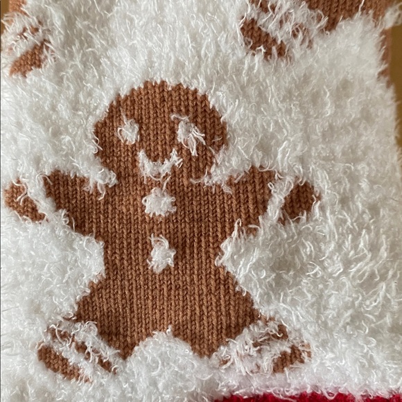 Cozy Gingerbread Pattern Socks - Picture 4 of 8